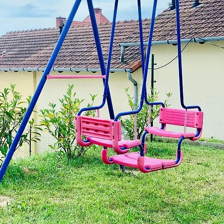 Lilium 게스트하우스